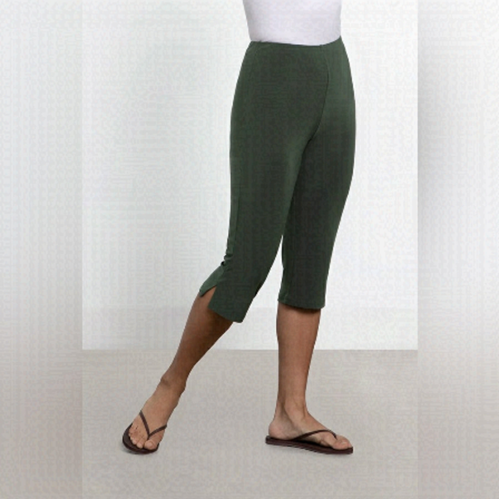 Sympli Narrow Capri in Green with Mesh Cuffs Size 8